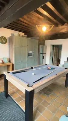 Billard dans l'établissement Gîte du Parc, Escapade au Cœur du Morvan, Entre Lacs et Forêts, 3 étoiles