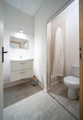 Salle de bains dans l'établissement Le Jean Moulin 3