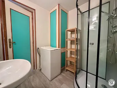 Salle de bains dans l'établissement Le Refuge