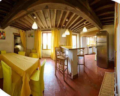 Cuisine ou kitchenette dans l'établissement Chênesaint house in Morvan