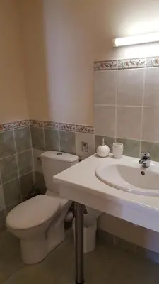 Salle de bains dans l'établissement La Grange Fleurie