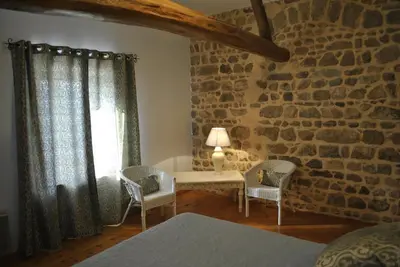 Un ou plusieurs lits dans un hébergement de l'établissement La Grange Fleurie