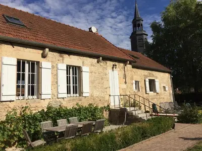 Jardin de l'établissement L'Escale en Bourgogne
