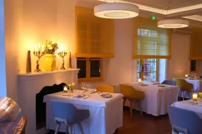 Restaurant ou autre lieu de restauration dans l'établissement Frédéric Carrion - Cuisine, Hôtel & Spa