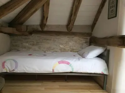 Un ou plusieurs lits dans un hébergement de l'établissement La Tour, Flavigny sur Ozerain
