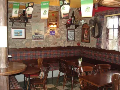 Restaurant ou autre lieu de restauration dans l'établissement Auberge du Morvan
