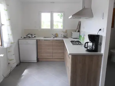 Cuisine ou kitchenette dans l'établissement Aux Cadollines