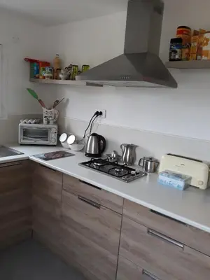 Cuisine ou kitchenette dans l'établissement Aux Cadollines