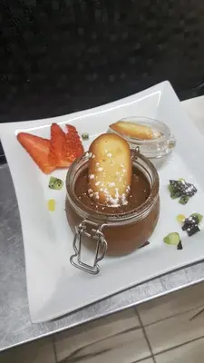 Nourriture dans l'hôtel ou à proximité