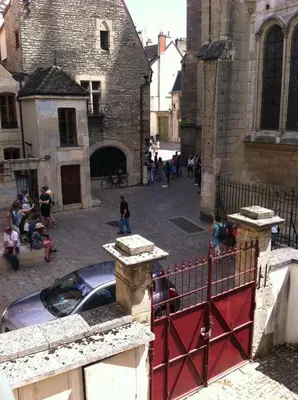 Quartier de l'appartement ou autre quartier proche