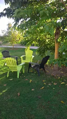 Jardin de l'établissement Gîte des Louchardes