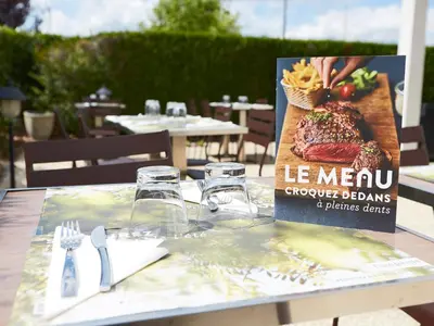 Nourriture dans l'hôtel ou à proximité