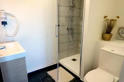 Salle de bains dans l'établissement Hotel La Grotte