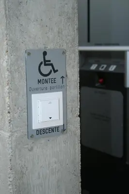 Plan de l'établissement Logis Hostellerie Bressane