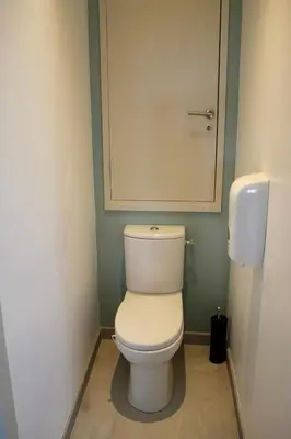 Salle de bains dans l'établissement Le Carre Saint Pierre - Chambres d'hôtes