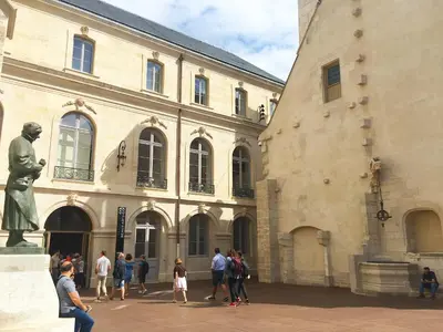 Clients de l'établissement Centre Historique Dijon - Le Patio