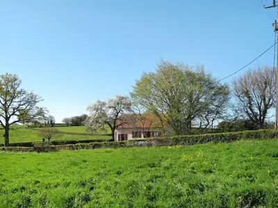 Jardin de l'établissement Holiday Home Les Brûles by Interhome