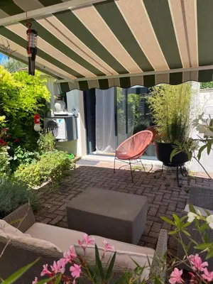 Jardin de l'établissement La Cuisine d'été de BeaunAmour