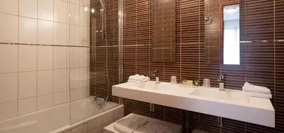 Salle de bains dans l'établissement Hostellerie St Vincent