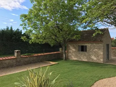 Jardin de l'établissement L'Escale de Jules et Lily