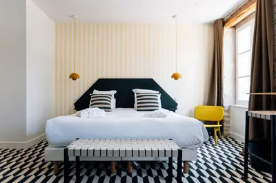 Un ou plusieurs lits dans un hébergement de l'établissement Castel de Très Girard - Hotel & Restaurant - Teritoria