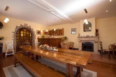 Coin salon dans l'établissement Le Mariecalou