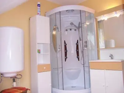 Salle de bains dans l'établissement La maison de poupet