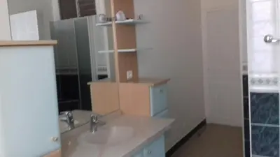 Salle de bains dans l'établissement Gite Au Coeur De Volnay