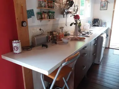 Cuisine ou kitchenette dans l'établissement Les Gites du Belvedere - Arbois