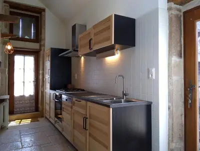Cuisine ou kitchenette dans l'établissement Jardin des Sens, la Rente d'Eguilly