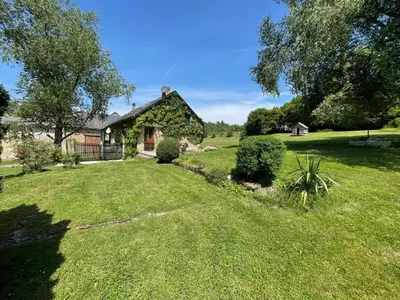 Jardin de l'établissement Maison Bleue