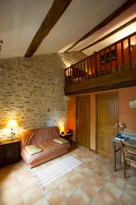 Coin salon dans l'établissement Chez annie et jean michel Bagatelle chambres d hôtes