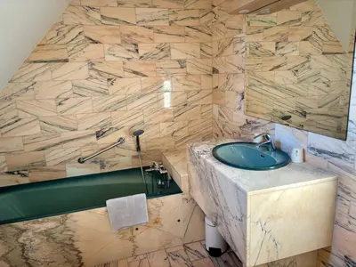 Salle de bains dans l'établissement Hotel Le Manasses