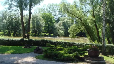 Jardin de l'établissement Moulin de Bourgchateau