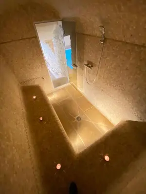 Salle de bains dans l'établissement Domaine de la Corgette