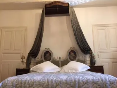 Un ou plusieurs lits dans un hébergement de l'établissement Château de Varennes
