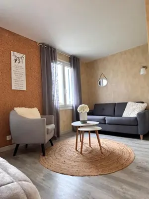 Coin salon dans l'établissement Le Bleu de B Bresse 4 étoiles
