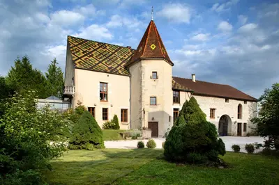 Jardin de l'établissement L'Hote Antique - MAISON D'HOTE- 4 Suites avec cuisine