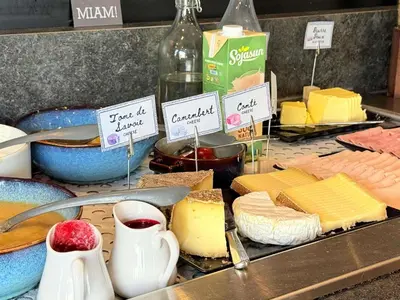 Nourriture dans l'hôtel ou à proximité