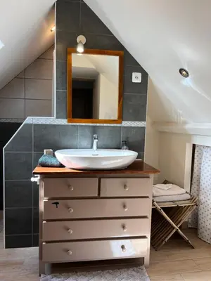 Salle de bains dans l'établissement Gîte de la Pisserotte