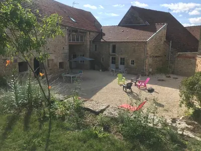 Jardin de l'établissement Relais de la truffière