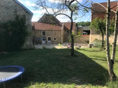 Jardin de l'établissement Relais de la truffière