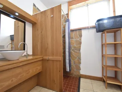 Plan de l'établissement Holiday Home in Luzy with Fenced Garden