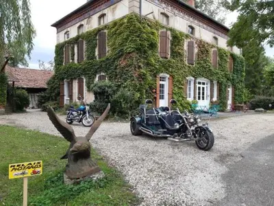 Jardin de l'établissement LA BELLE D'ANTAN