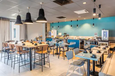 Restaurant ou autre lieu de restauration dans l'établissement BEST WESTERN HOTEL DIJON QUETIGNY