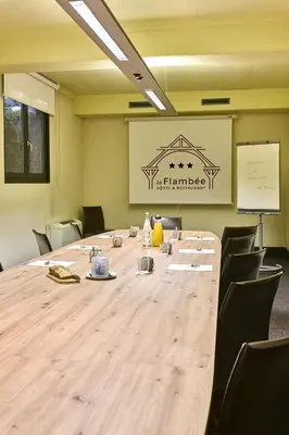 Espace de conférence ou salle de réunion dans l'établissement La Flambée