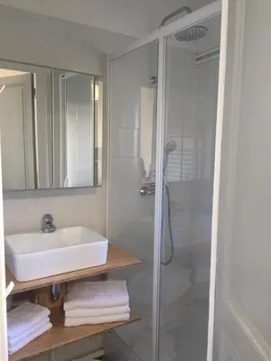 Salle de bains dans l'établissement La ptite chouette