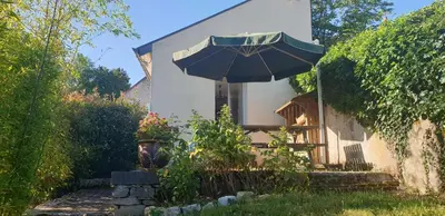 Jardin de l'établissement Au gite Dolois