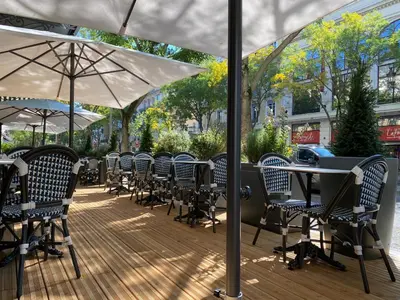 Restaurant ou autre lieu de restauration dans l'établissement Hotel Saint Regis