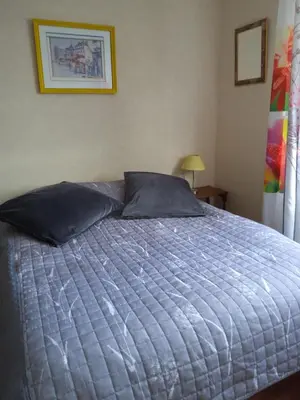 Un ou plusieurs lits dans un hébergement de l'établissement Chambre d'hôtes dans Résidence